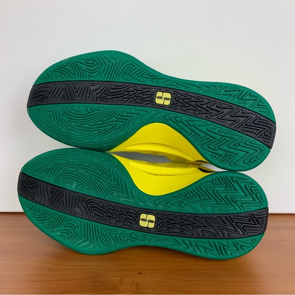 Nike Sabrina 1 “Oregon Ducks” Basketball Shoes - Picture 7 of 14